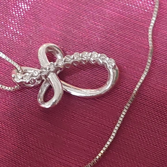 Necklace & 1 Pendants Cross Both 10 KT  Silver The Other Pendent Not Stamped . - Picture 9 of 10